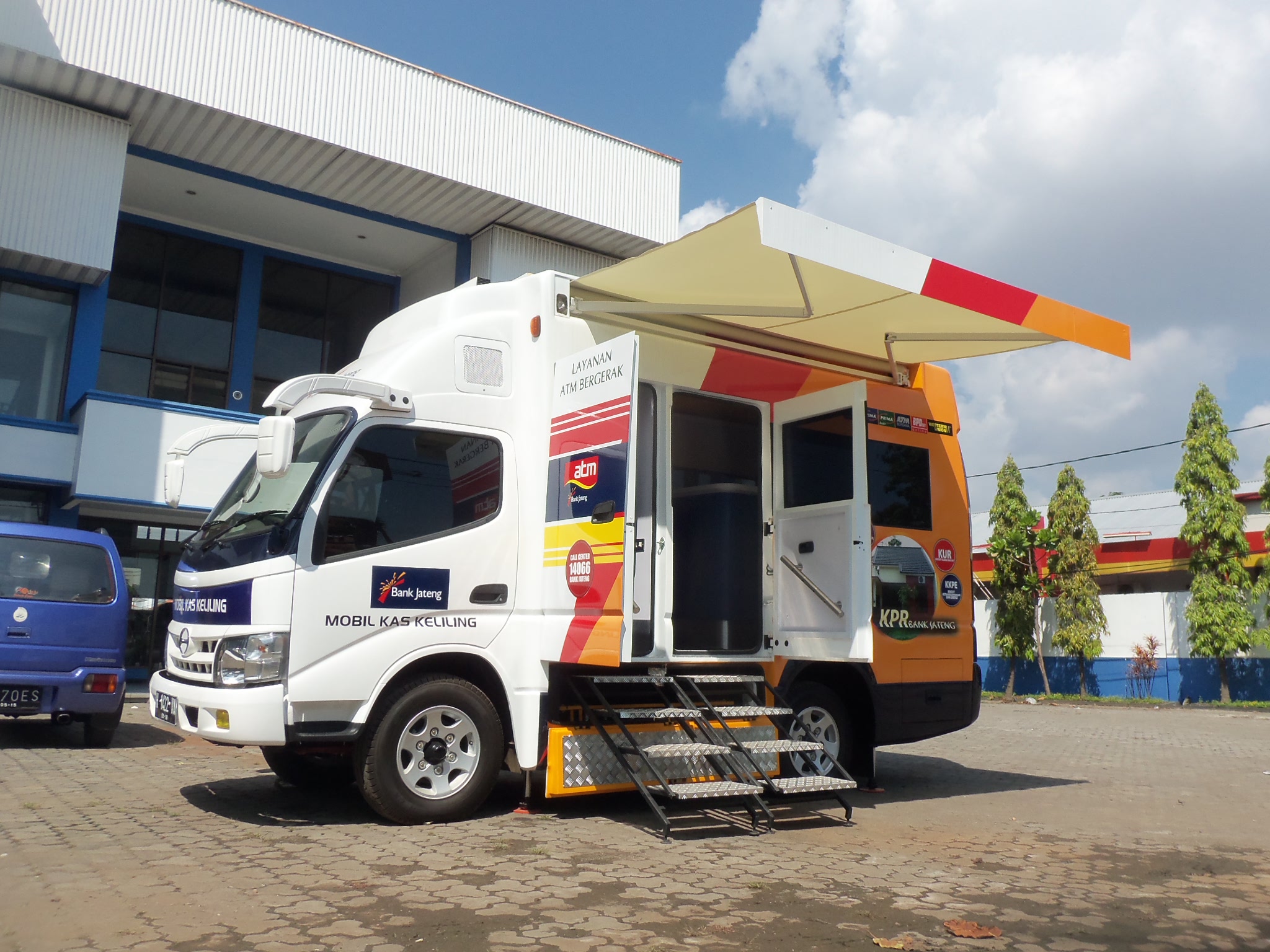 Mobil Kas Keliling Bank Jateng